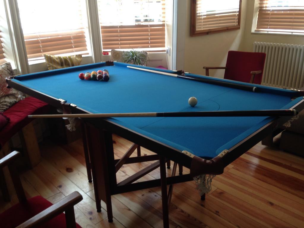 Two Top Central Beach Studios - Also Separate Spa Cabin And Watersports Brighton Номер фото
