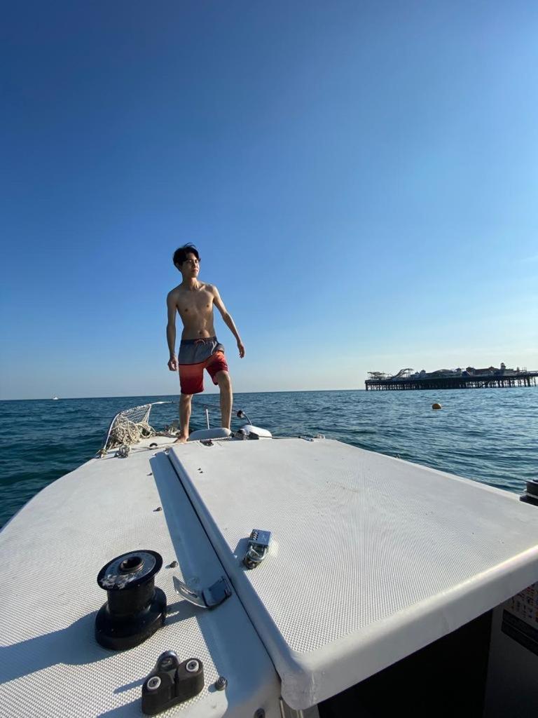 Two Top Central Beach Studios - Also Separate Spa Cabin And Watersports Brighton Екстер'єр фото