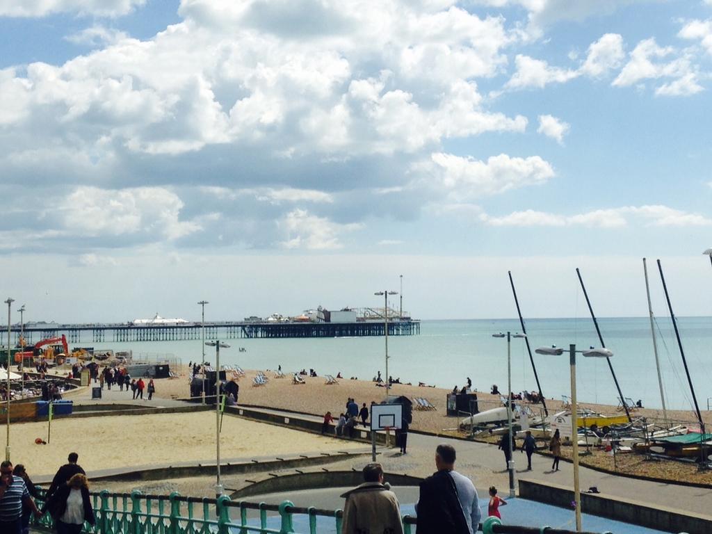 Two Top Central Beach Studios - Also Separate Spa Cabin And Watersports Brighton Екстер'єр фото